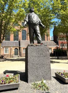 Worker statue near the Portuguese Synagogue honors the 1941 February Strike